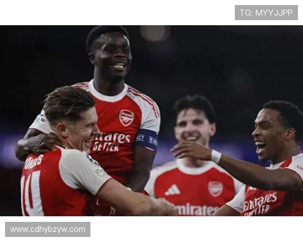 拜仁锋线神兵与阿森纳防线巨盾齐崛起 欧洲足坛新格局开启 拜仁锋线神兵与阿森纳防线巨盾齐崛起 欧洲足坛新格局开启